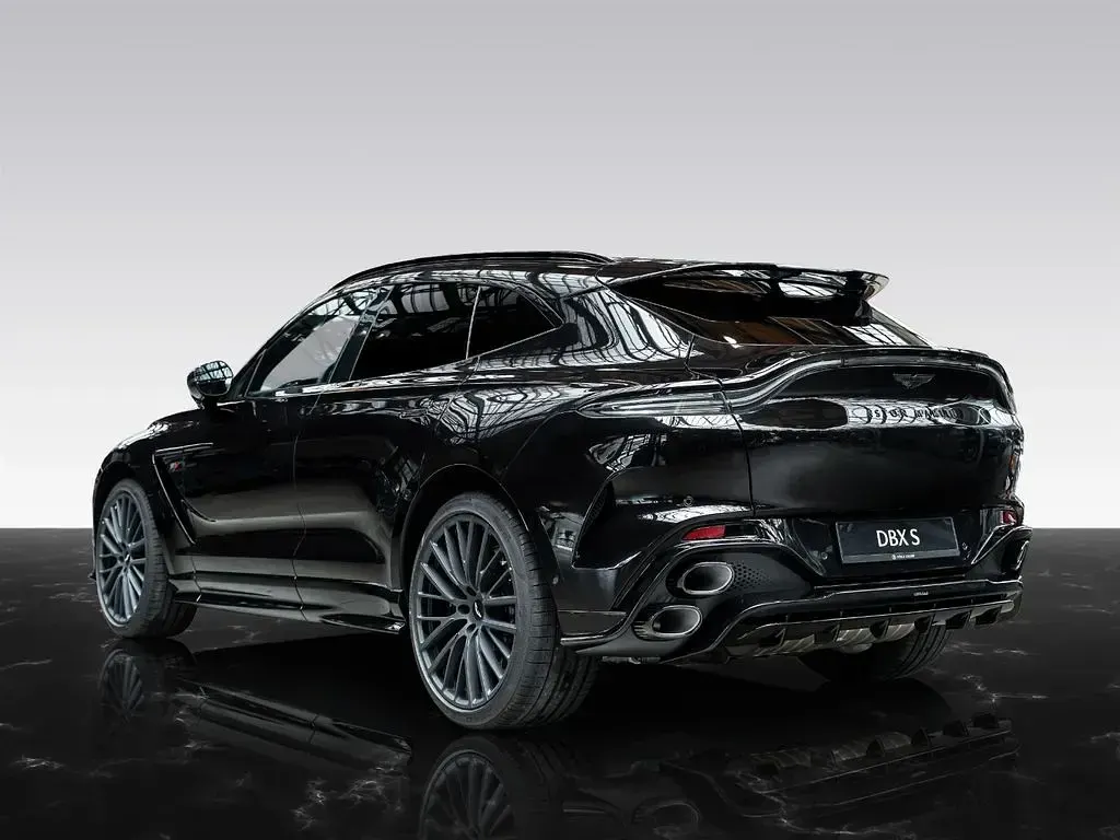 Gebraucht Aston Martin DBX 727 PS (534 kW) 2026 Schwarz SUV
