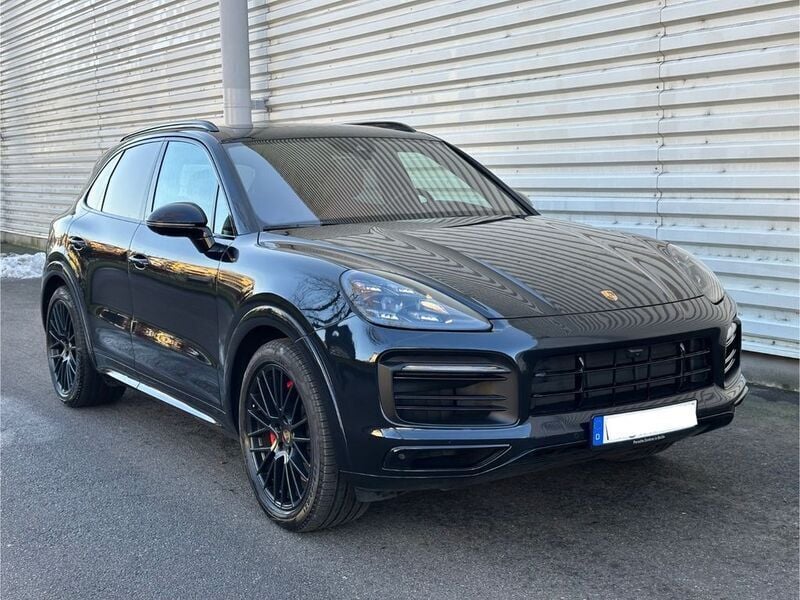 Blau Gebraucht 2022 Porsche Cayenne GTS Chrono SUV | 88.500 € - Bild 1/4
