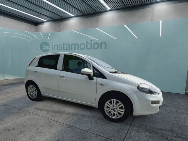 Weiß Gebraucht 2018 Fiat Punto More Kleinwagen | 8.840 € (Etwas zu teuer) - Bild 1/2