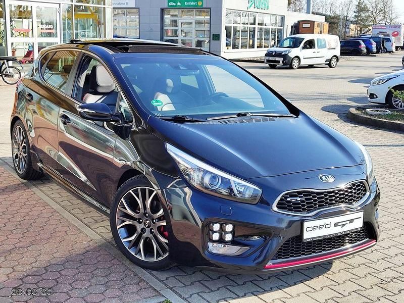 Gebraucht Kia Ceed GT-Track 204 PS (150 kW) 2014 (1k) zilinaschwarz met. Kleinwagen