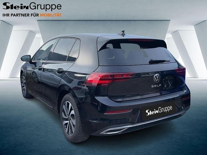 Gebraucht VW Golf VIII Active 150 PS (110 kW) 2023 Schwarz Limousine