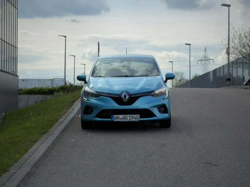 Gebraucht Renault Clio Intens 131 PS (96 kW) 2020 Blau Limousine