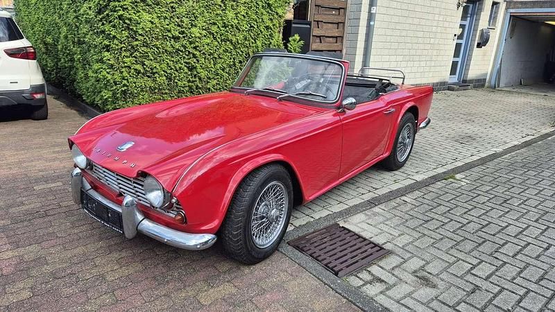Gebraucht 1964 Triumph TR4 Cabrio | 29.500 € - Bild 1/4