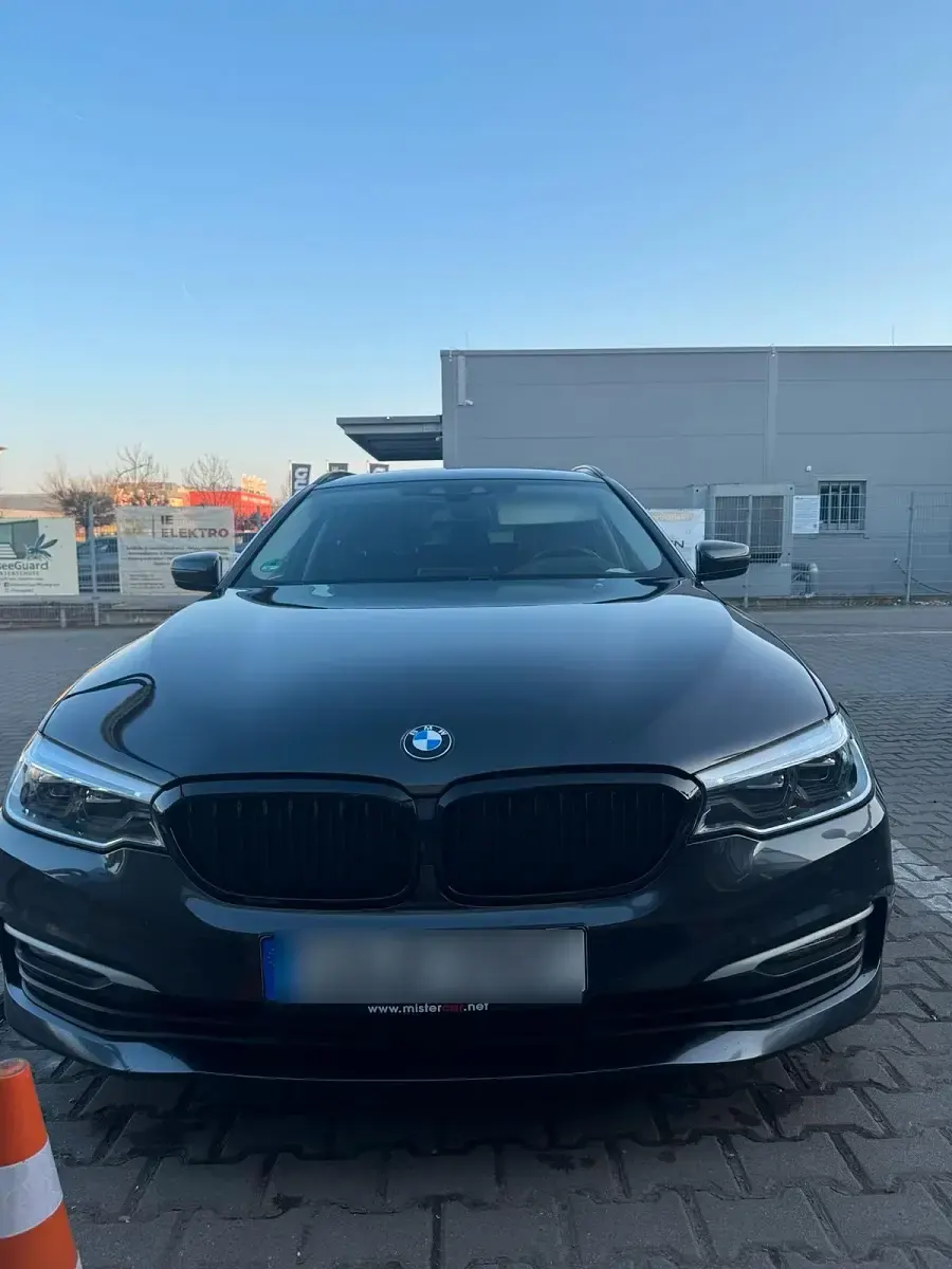 Używany BMW 530 Shadowline 265 KM (194 kW) 2018 Szary Kombi