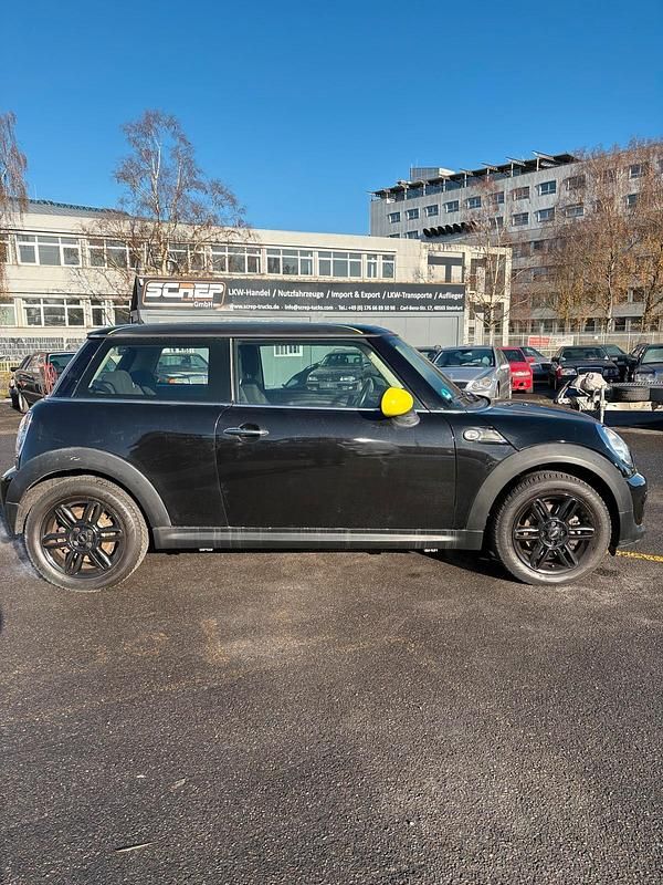 Usata Mini Cooper 98 CV (72 kW) 2013 Nero Utilitaria