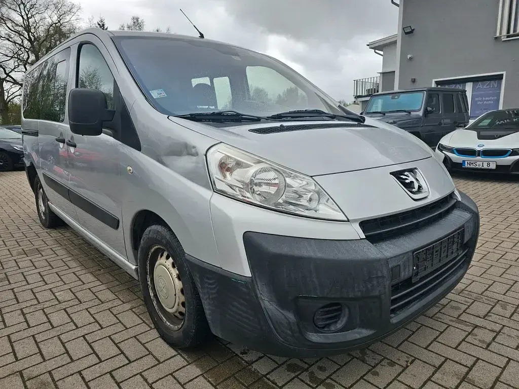 Gebraucht Peugeot TePee 120 PS (88 kW) 2009 Grau Van / Kleinbus