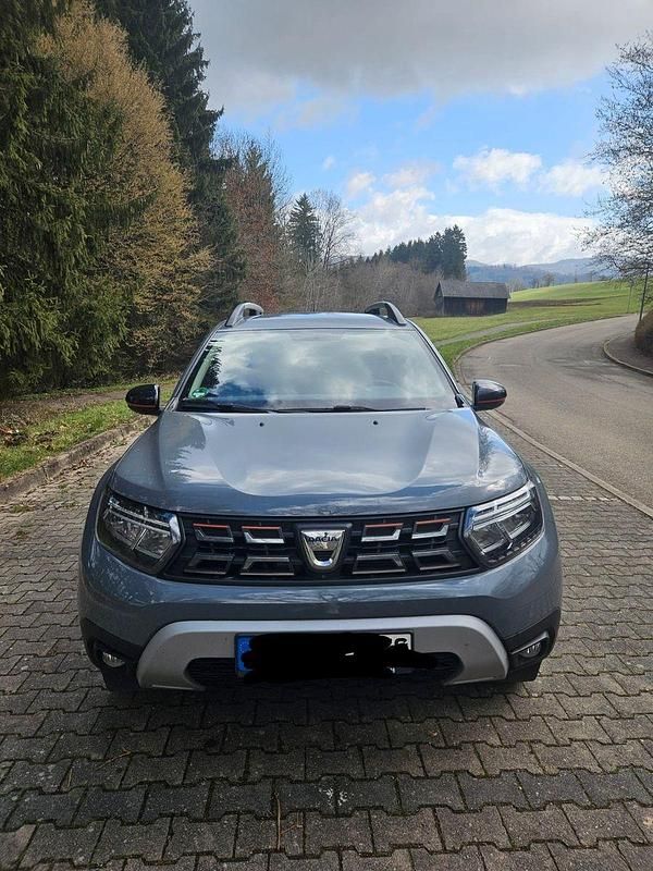 Gebraucht Dacia Duster Extreme 131 PS (96 kW) 2022 Grau SUV
