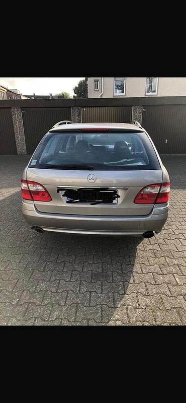 Second-hand Mercedes E320 2006 Bej Break