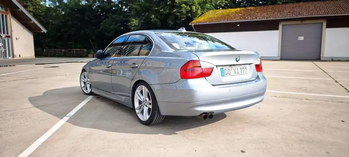 Gebraucht BMW 325 218 PS (160 kW) 2005 Limousine