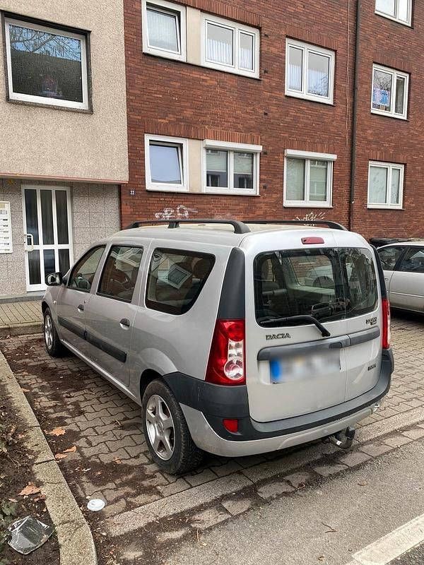 Second-hand Dacia Logan 75 CP (55 kW) 2007 Gri Berlinǎ