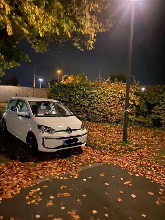 Second-hand VW e-up! 61 kW (83 CP) 2020 Alb Hatchback