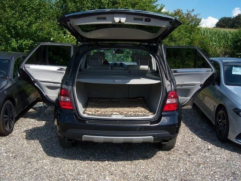 Gebraucht Mercedes ML320 224 PS (164 kW) 2007 Schwarz SUV