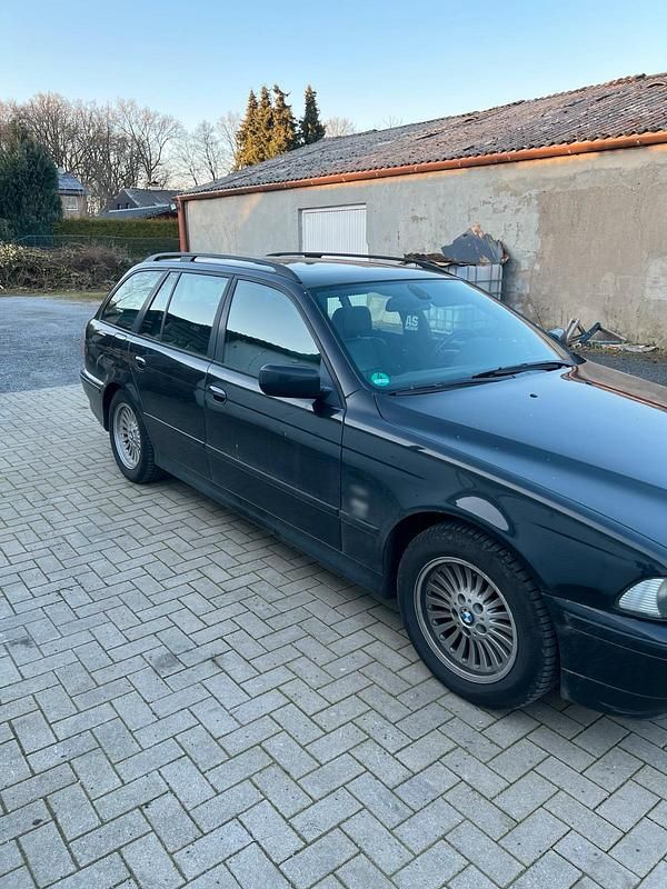 Gebraucht BMW 530 231 PS (169 kW) 2002 Schwarz Kombi