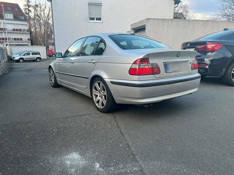 Gebraucht BMW 330 204 PS (150 kW) 2004 Grau Limousine