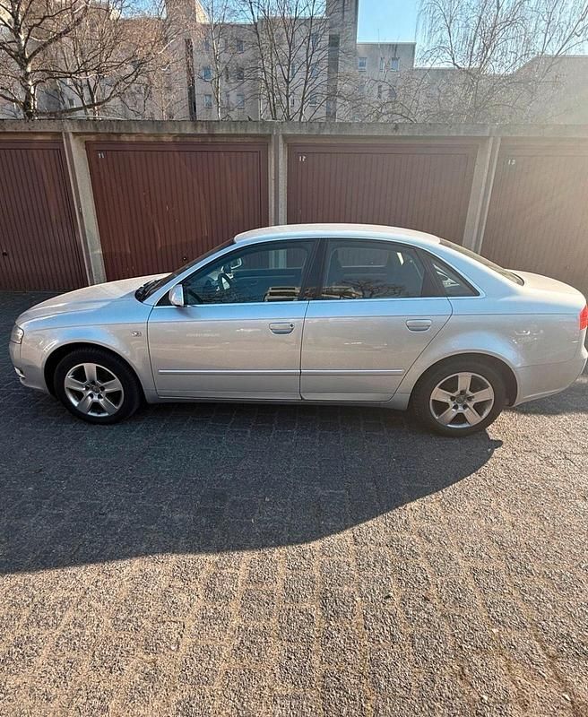 Gebraucht Audi A4 130 PS (95 kW) 2005 Grau Limousine