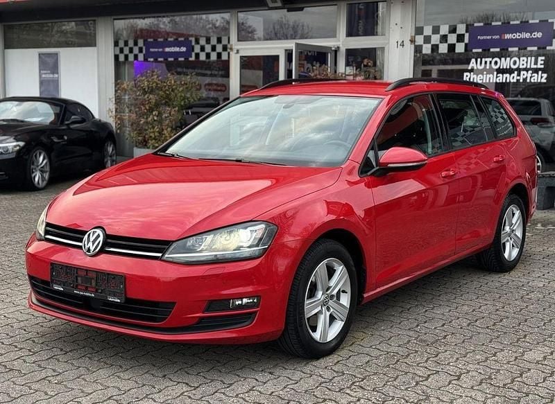 Gebraucht VW Golf VII 110 PS (80 kW) 2016 Rot Limousine