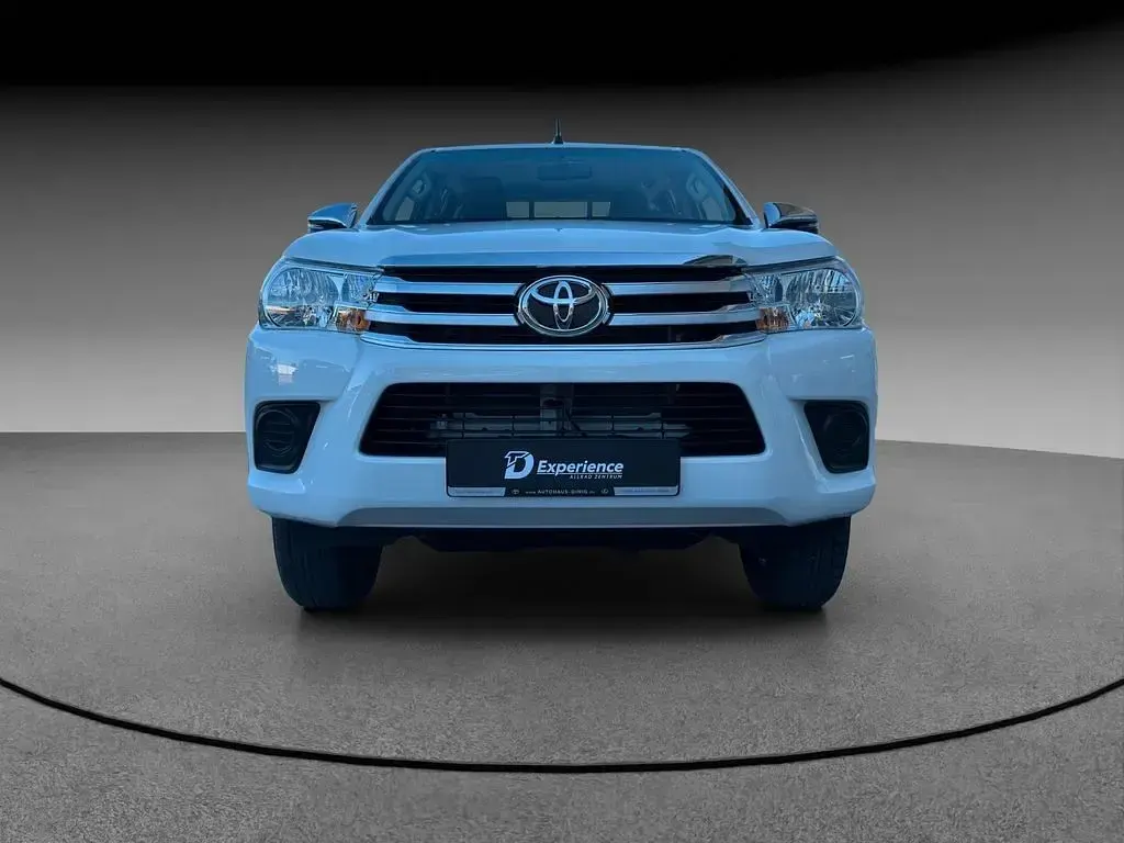Neu Toyota HiLux 165 PS (121 kW) 2025 Weiß Pickup