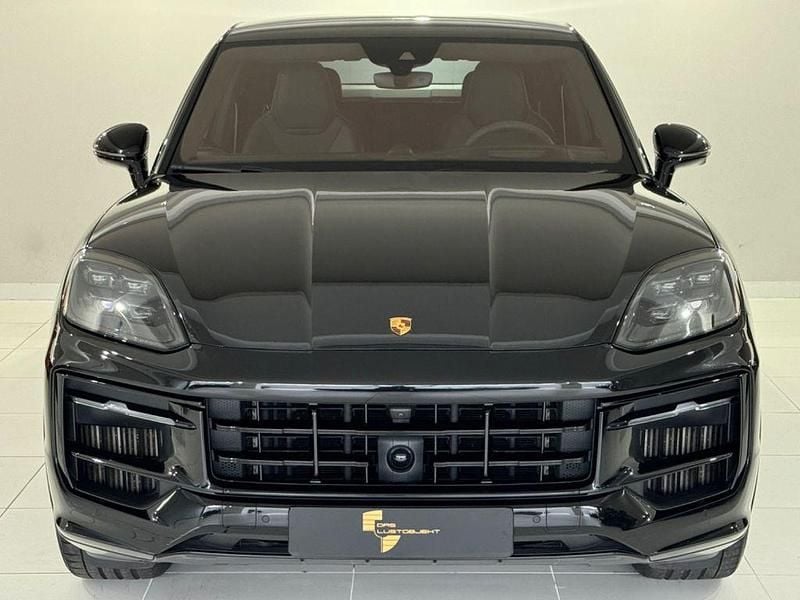 Gebraucht Porsche Cayenne 475 PS (349 kW) 2024 Schwarz SUV