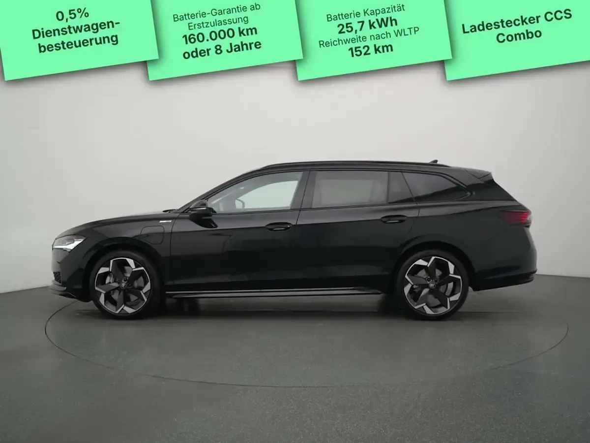 Gebraucht Skoda Superb SportLine 204 PS (150 kW) 2026 Schwarz Kombi