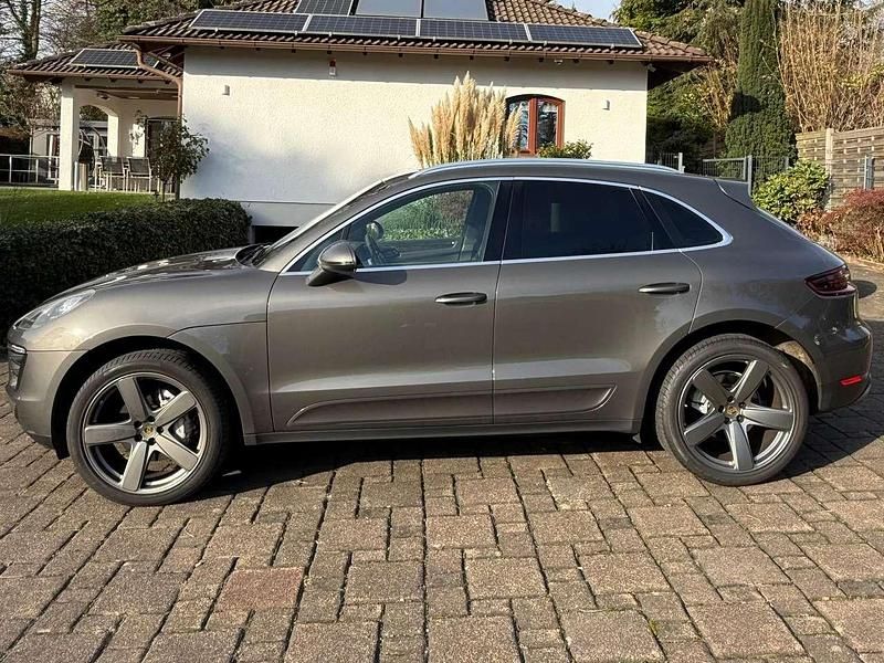 Gebraucht Porsche Macan S 258 PS (189 kW) 2015 Grau SUV