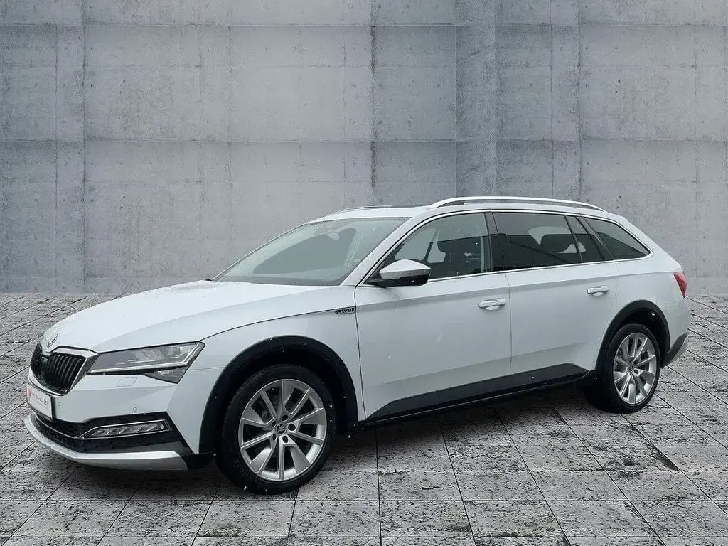 Brugt Skoda Superb 200 HK (147 kW) 2022 Hvid Stationcar