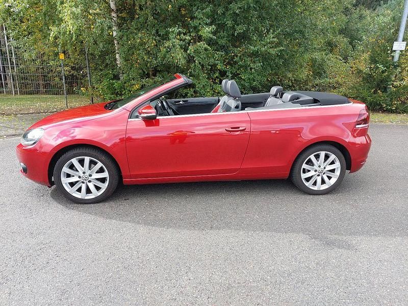 Rot Gebraucht 2012 VW Golf Cabriolet Design Cabrio | 13.700 € (Teuer) - Bild 1/4