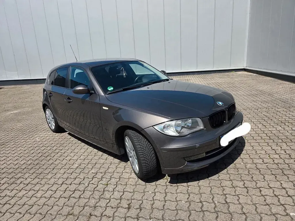 Gebraucht BMW 116 122 PS (89 kW) 2009 Braun Kleinwagen