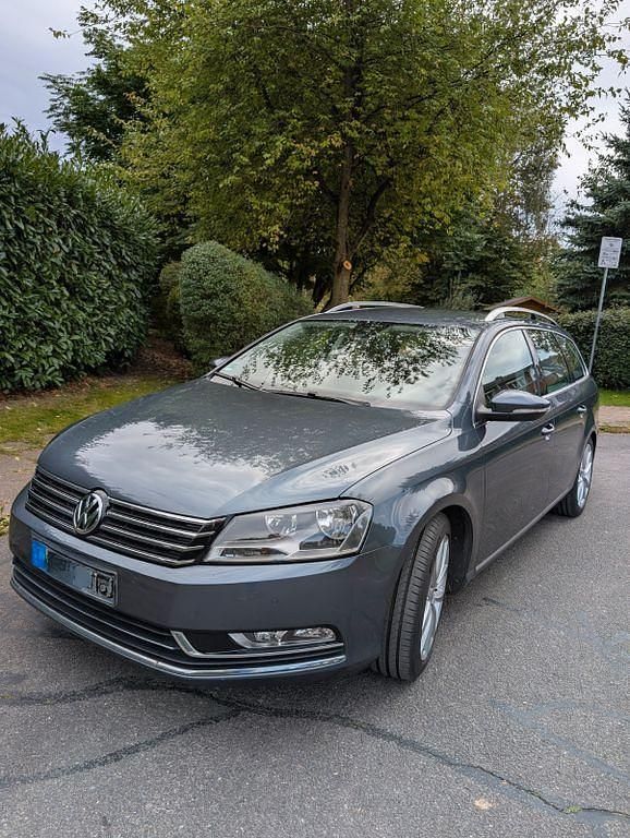 Gebraucht VW Passat Highline 177 PS (130 kW) 2014 Grau Kombi