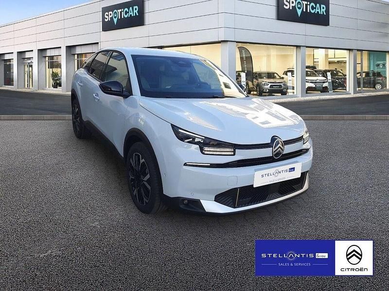 Weiß Gebraucht 2025 Citroën C4 Limousine | 22.290 € (Fairer Preis) - Bild 1/4