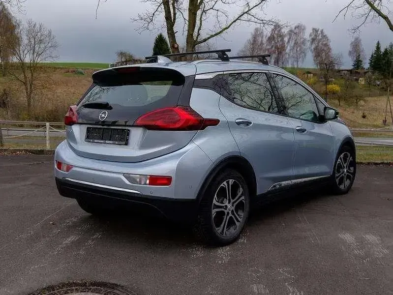 Używany Opel Ampera Ultimate 150 kW (204 KM) 2018 Srebrny Hatchback