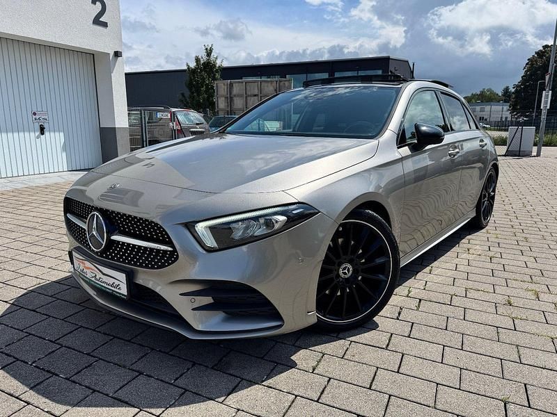 Braun Gebraucht 2019 Mercedes A200 AMG line Limousine | 22.499 € (Fairer Preis) - Bild 1/4