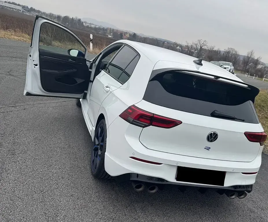 Gebraucht VW Golf VIII R 333 PS (244 kW) 2022 Weiß Limousine
