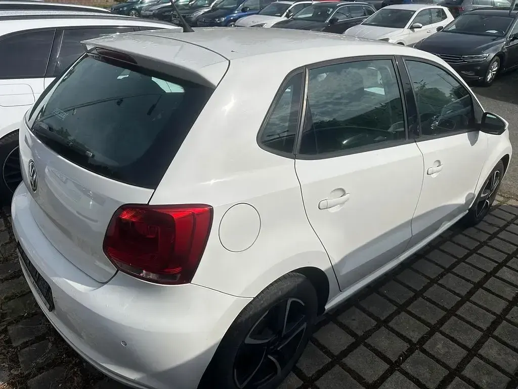 Gebraucht VW Polo 69 PS (50 kW) 2010 Weiß Kleinwagen