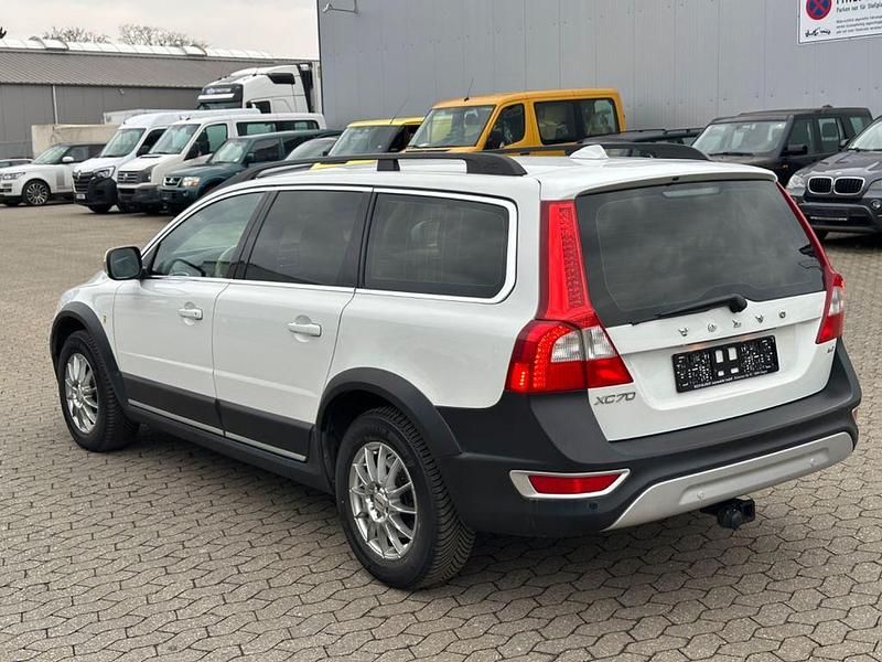Gebraucht Volvo XC70 243 PS (178 kW) 2013 Weiß SUV