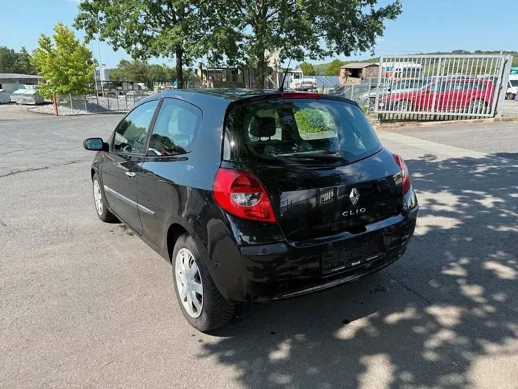 Gebraucht Renault Clio Rip Curl 101 PS (74 kW) 2009 Schwarz