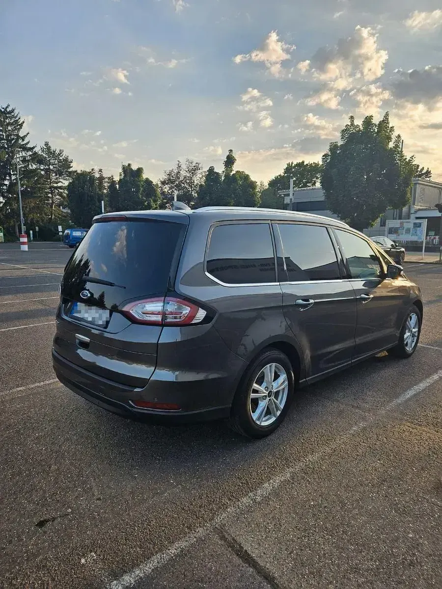 Gebraucht Ford Galaxy Titanium 165 PS (121 kW) 2020 Grau Van / Kleinbus