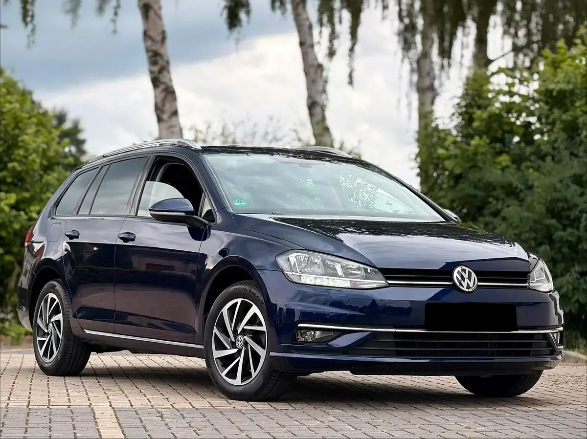 Gebraucht VW Golf VII Highline 116 PS (85 kW) 2019 Blau Kombi