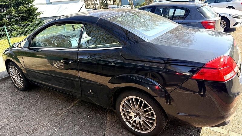 Gebraucht Ford Focus Cabriolet 101 PS (74 kW) 2009 Schwarz Cabrio
