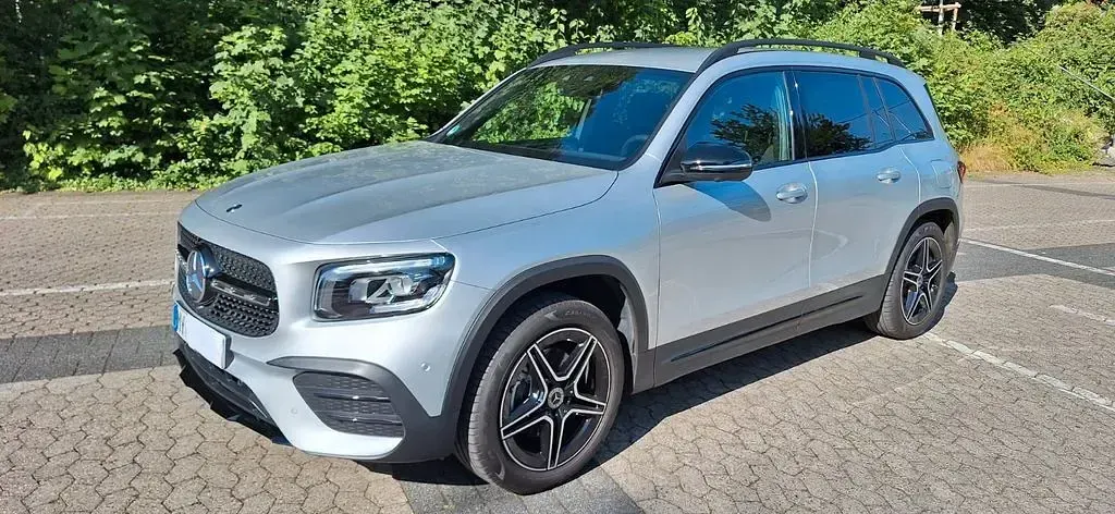 Gebraucht Mercedes GLB200 163 PS (119 kW) 2020 Silber SUV
