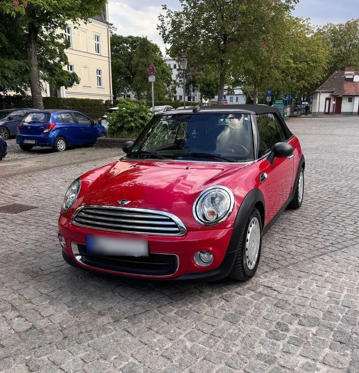 Käytetty Mini ONE 98 HP (72 kW) 2013 Punainen Viistoperä