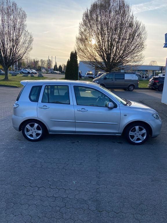 Second-hand Mazda 2 80 CP (58 kW) 2004 Gri Hatchback