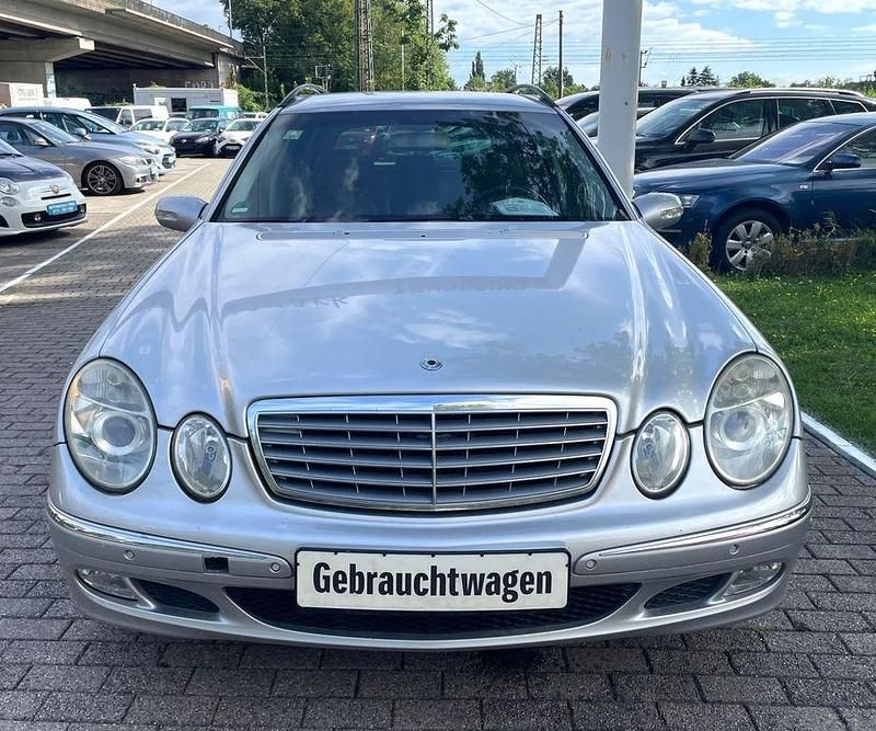 Gebraucht Mercedes E240 177 PS (130 kW) 2003 Silber Limousine