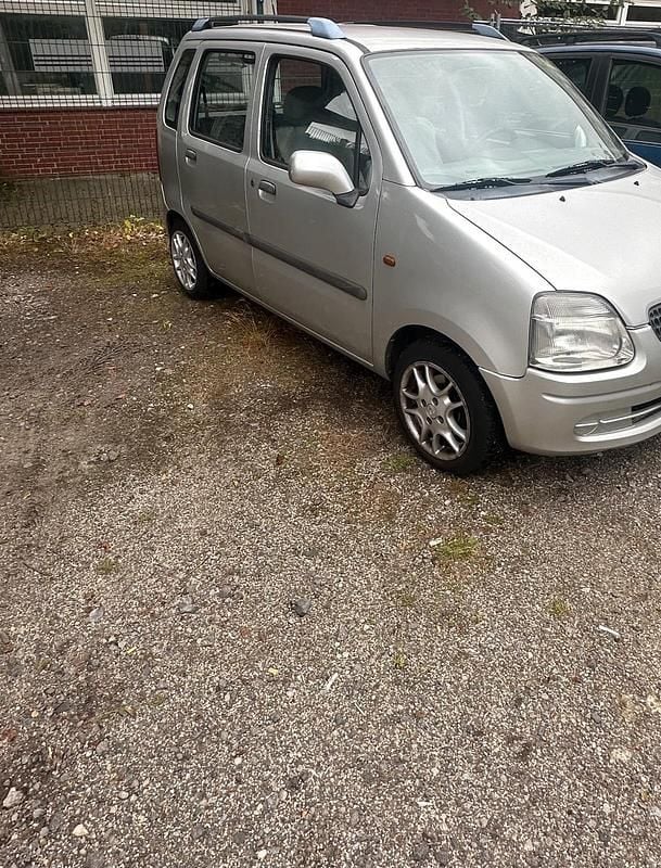 Grau Gebraucht 2001 Opel Agila Kleinwagen | 400 € (Guter Preis) - Bild 1/4