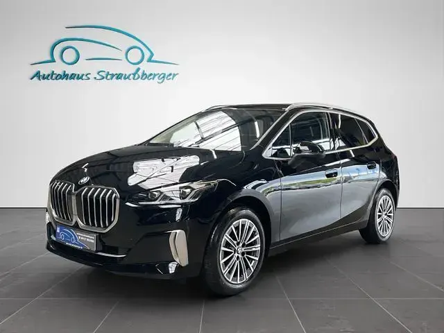 Gebraucht BMW 218 Active Tourer Luxury Line 136 PS (100 kW) 2024 Schwarzkeine angabe Van / Kleinbus