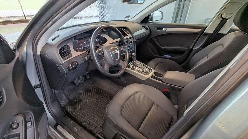 Gebraucht Audi A4 Attraction 143 PS (105 kW) 2008 Grau Limousine