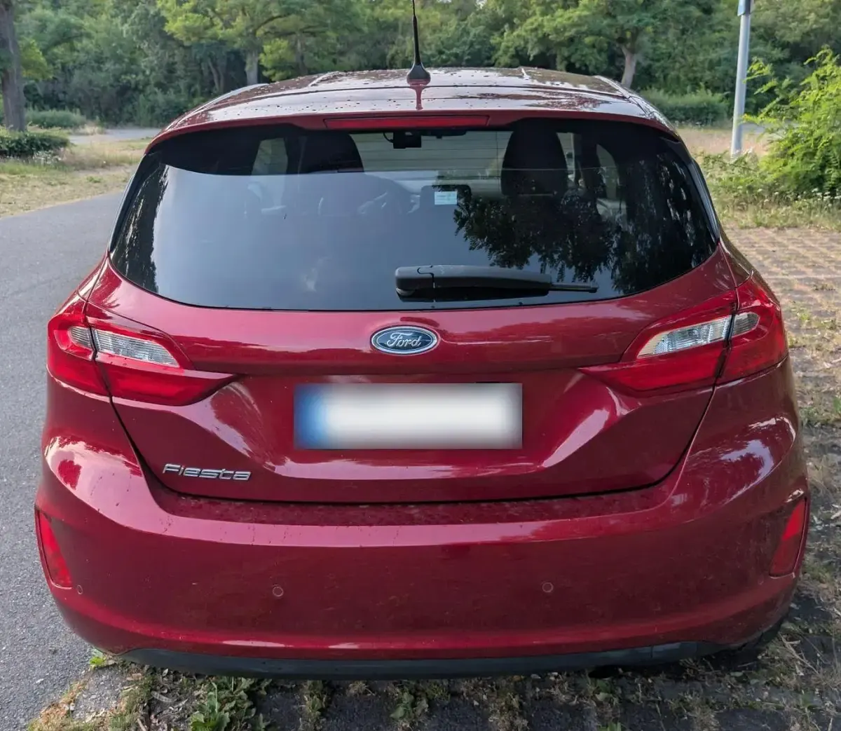 Gebraucht Ford Fiesta Cool & Connect 101 PS (74 kW) 2018 Rot Kleinwagen