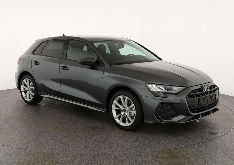 Daytonagrau perleffekt Neu 2025 Audi A3 Sportback S-Line Limousine | 34.595 € (Superpreis) - Bild 1/4