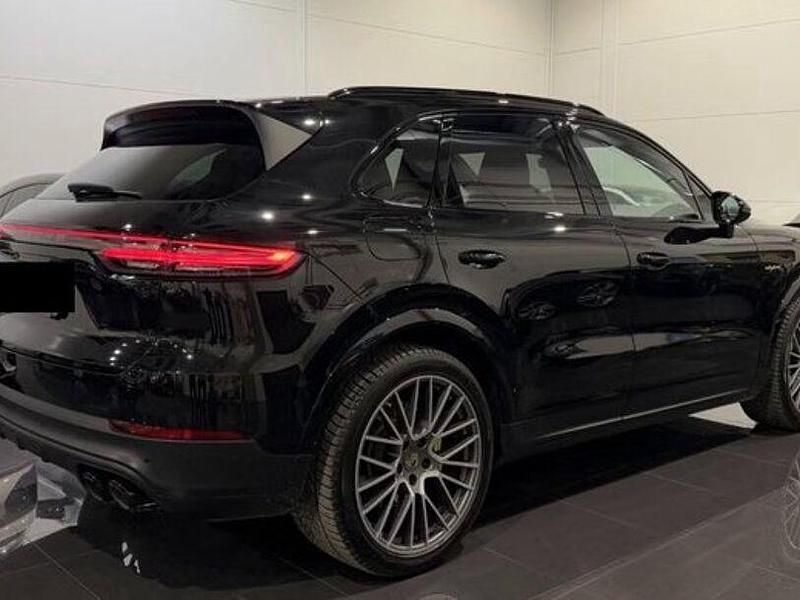 Gebraucht Porsche Cayenne Platinum Edition 462 PS (339 kW) 2022 Chromitschwarz SUV