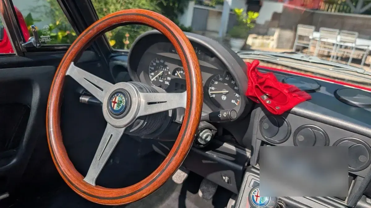 Gebraucht Alfa Romeo Spider 120 PS (88 kW) 1993 Rot Cabrio