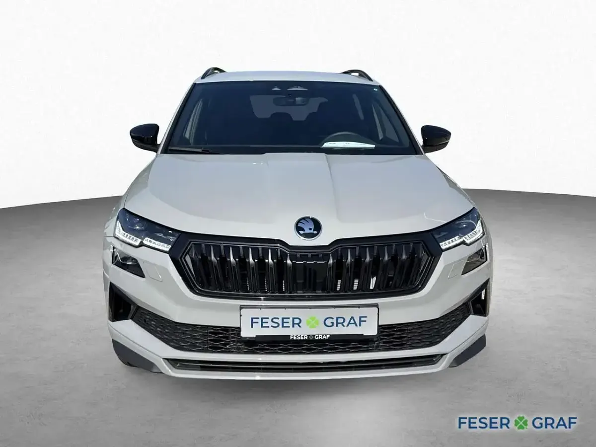 Neu Skoda Karoq Comfort 150 PS (110 kW) 2026 Stahlgrau SUV